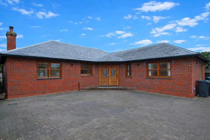 3 Bedroom Bungalow To Rent In St Catherine's Road - Hayling Island - Unfurnished, PO11