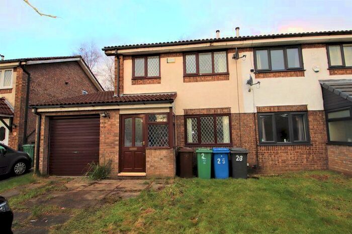 3 Bedroom Semi-Detached House To Rent In Orwell Close, Bury, BL8