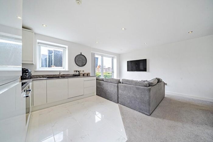 1 Bedroom Flat For Sale In Astley Point, Tyldesley, Manchester, M29