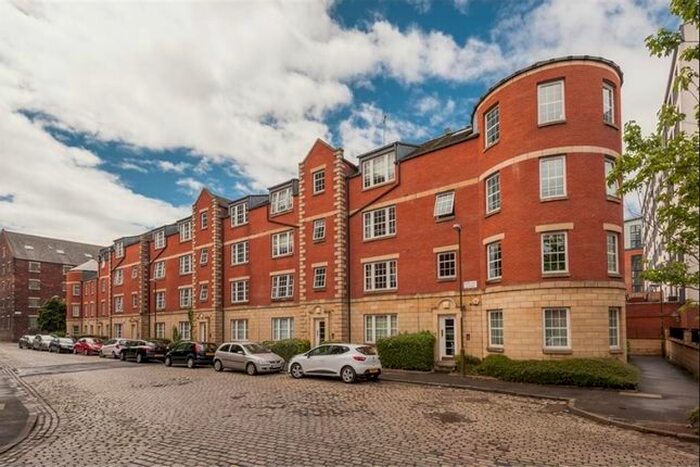 2 Bedroom Flat To Rent In , Poplar Lane, Edinburgh, EH6