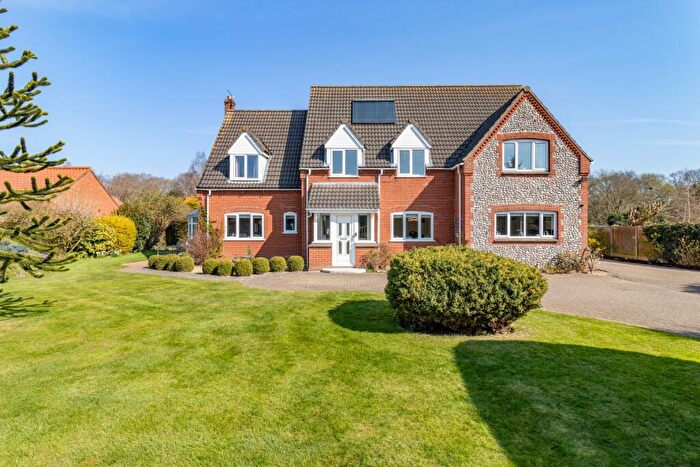 5 Bedroom Detached House For Sale In Sheringham Road, West Beckham, Holt, NR25