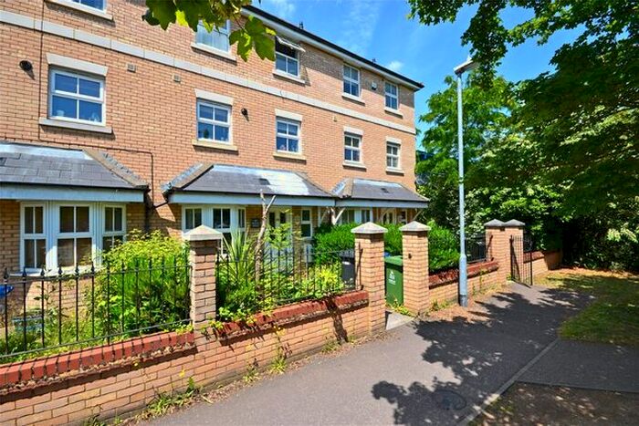 3 Bedroom End Of Terrace House To Rent In Rustat Road, Cambridge, CB1
