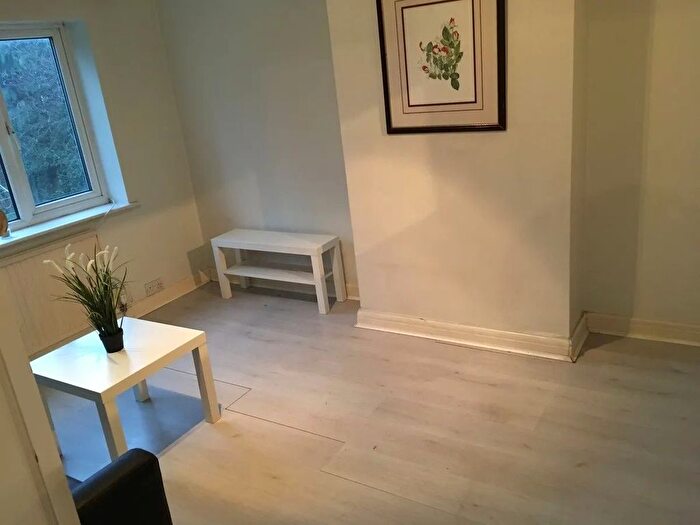 1 Bedroom Flat To Rent In Langdale Gardens, Perivale, Greenford, UB6