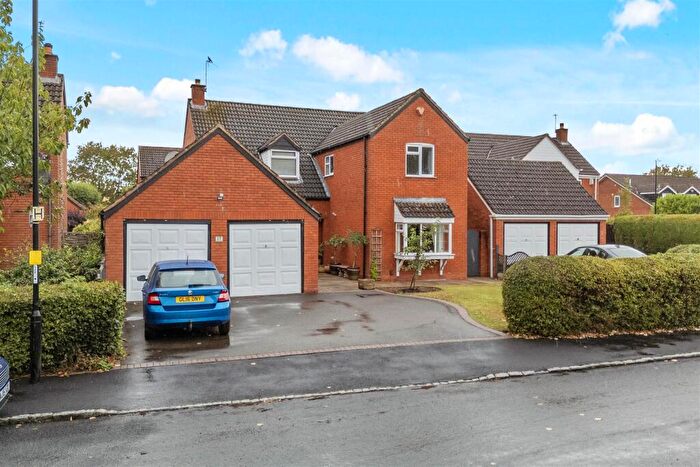 4 Bedroom Detached House For Sale In Whitefield Close, Coventry, CV4