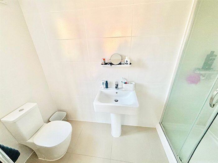 4 Bedroom Detached House For Sale In Waddington Drive, Snaith, Goole, DN14