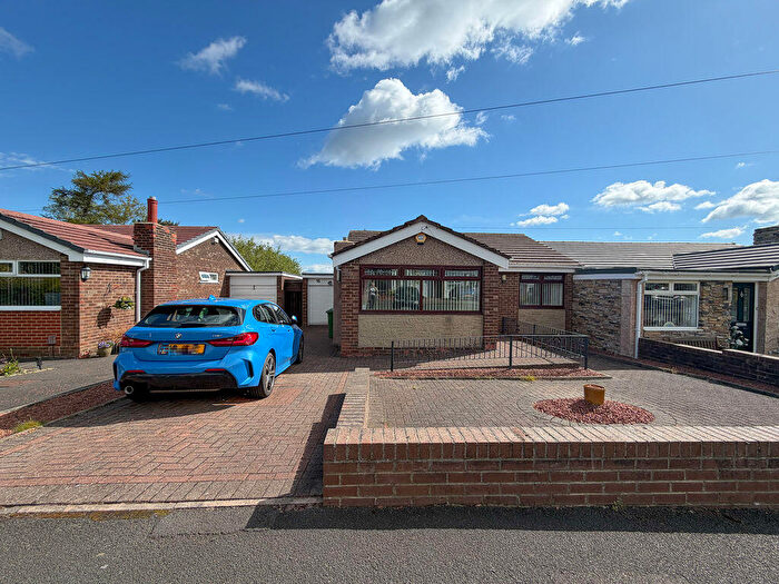 2 Bedroom Semi-Detached Bungalow For Sale In Brinkburn Close, Hanover Estate, NE21