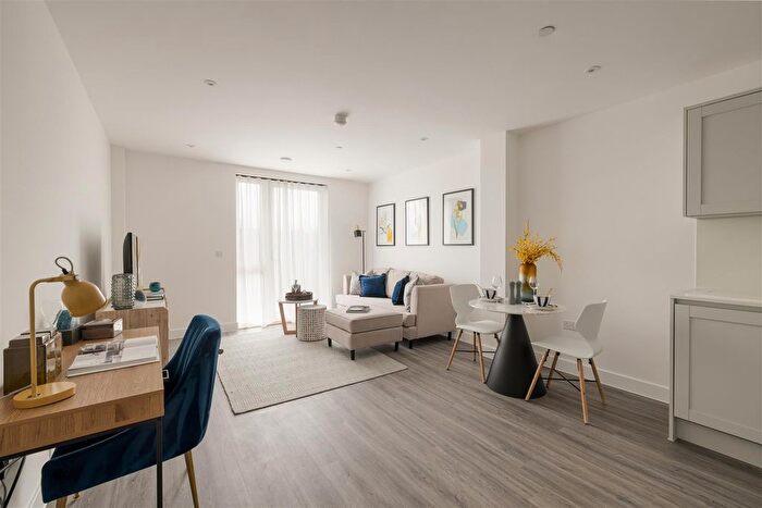 1 Bedroom Flat For Sale In Forest Road, Walthamstow, E17