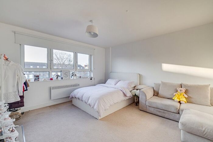 Studio To Rent In Barclay Close, Cassidy Road, SW6
