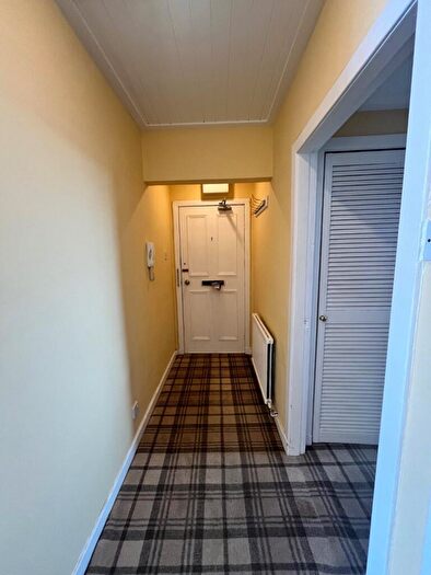 1 Bedroom Flat To Rent In Grove Street, Edinburgh, EH3