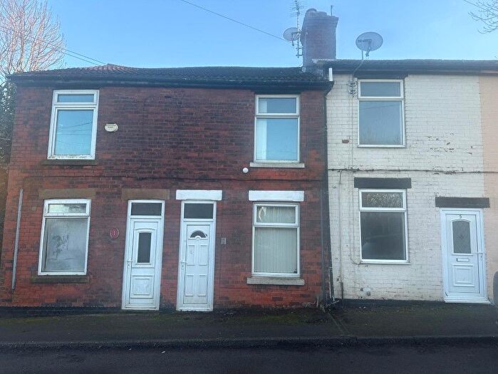 Terraced House For Sale In Vivian Street, Shuttlewood, Chesterfield, Derbyshire, S44
