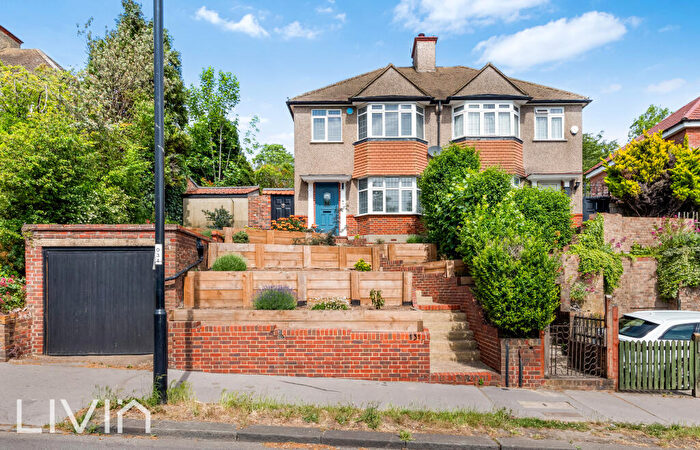 3 Bedroom Semi-Detached House To Rent In Selsdon Park Road, South Croydon, CR2