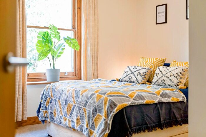 1 Bedroom Flat To Rent In Old Christchurch Road, Bournemouth, Dorset, BH1