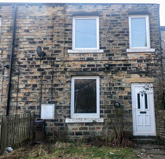 1 Bedroom Terraced House To Rent In Halifax Road, Birchencliffe, HD3