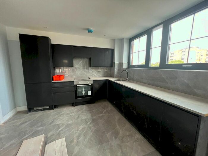 2 Bedroom Flat To Rent In Rakha House, Katherine Road, London, E6