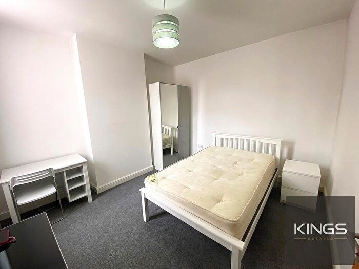 4 Bedroom Terraced House To Rent In Baileys Road, Southsea, PO5