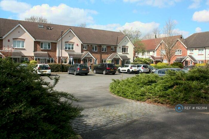 2 Bedroom Terraced House To Rent In Peppermead Square, London, SE13