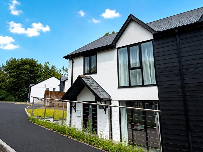 3 Bedroom Semi Detached House For Sale In Westland Close, Bude, EX23