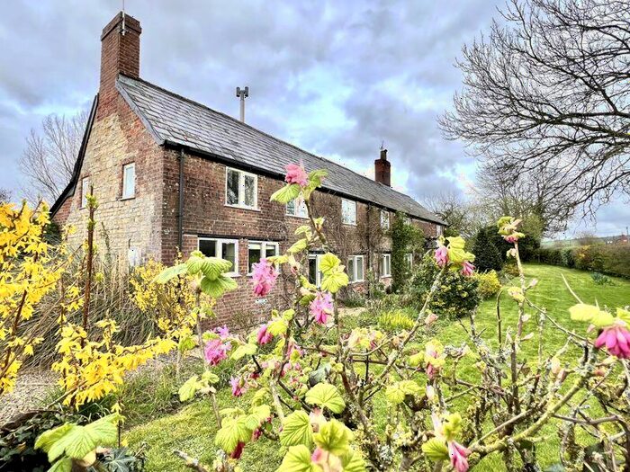 4 Bedroom Farm House To Rent In Stockley Road, Heddington, SN11