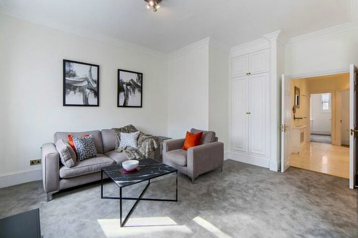 2 Bedroom Flat To Rent In Egerton Gardens, London, SW3