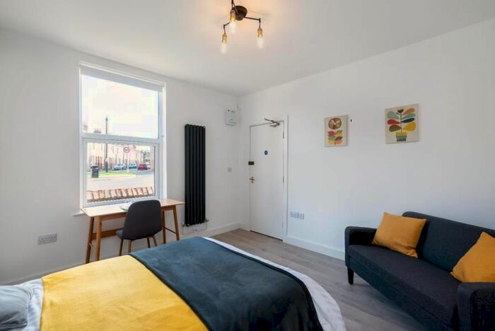 1 Bedroom Studio To Rent In Hawthorn Grove, Layerthorpe, York, YO31