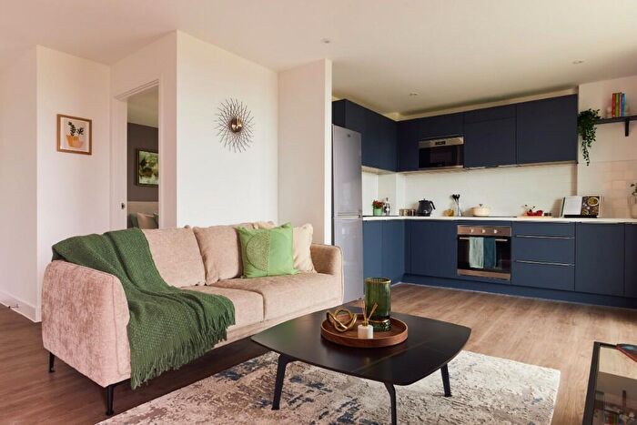 1 Bedroom Apartment To Rent In Avebury Boulevard, Milton Keynes, Buckinghamshire, MK9