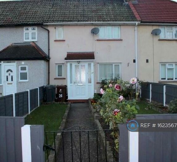 3 Bedroom Terraced House To Rent In Meadow Road, Barking, IG11