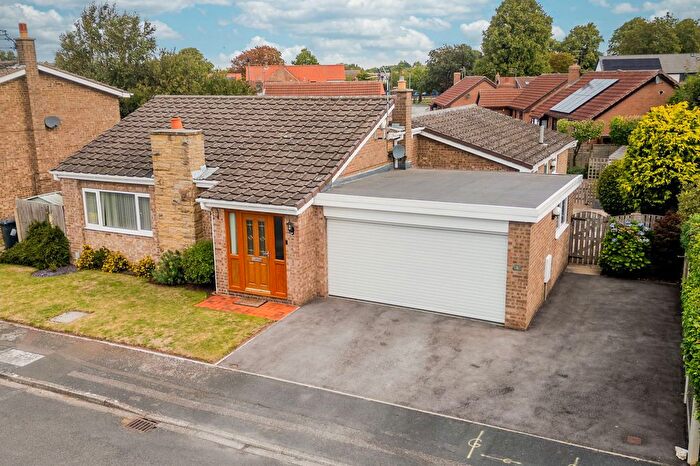3 Bedroom Bungalow For Sale In Oak Field, Brayton, Selby, YO8