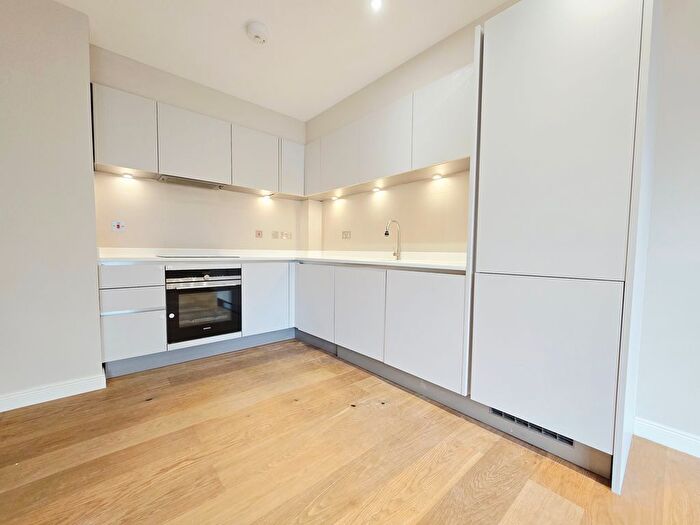 1 Bedroom Flat To Rent In East Barnet Road, Barnet, EN4