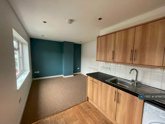 1 Bedroom Flat To Rent In Bristol, Bristol, BS16