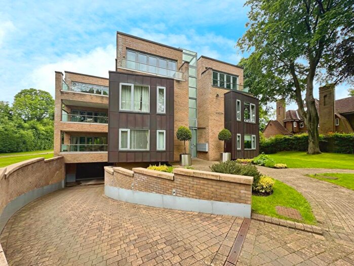 3 Bedroom Apartment For Sale In Upper Park Road, Salford, M7