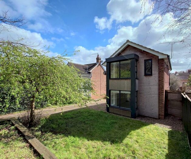 3 Bedroom Property To Rent In Norfolk Road, Bury St. Edmunds, IP32