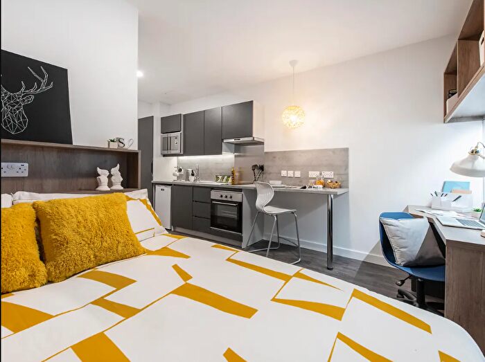 1 Bedroom Flat To Rent In Oxford Road, Bournemouth, BH8