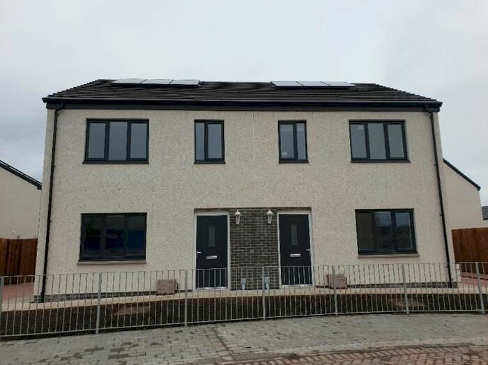 2 Bedroom Semi-Detached House To Rent In Alloa FK10