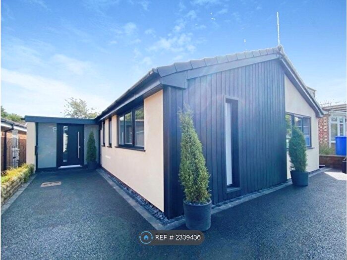 3 Bedroom Bungalow To Rent In Honeywood Close, Ramsbottom, Bury, BL0