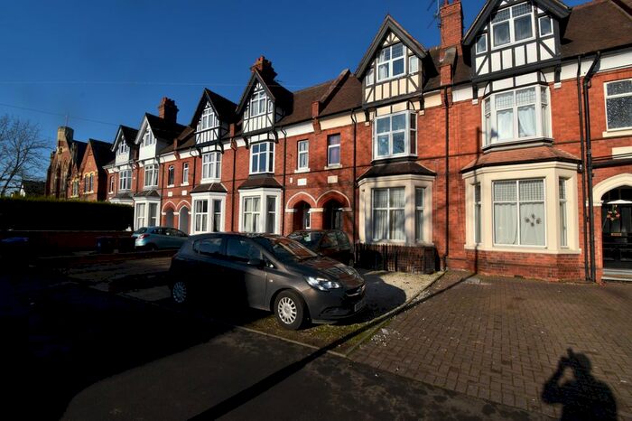 8 Bedroom Terraced House To Rent In Radford Road, Leamington Spa, Warwickshire, CV31