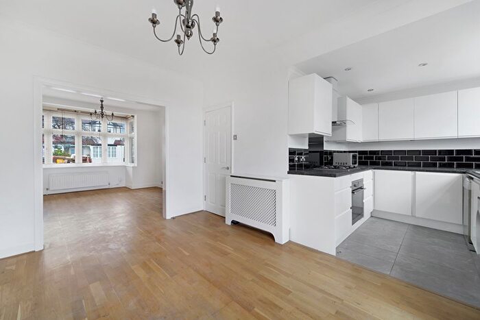 4 Bedroom Terraced House To Rent In Southway, London, SW20