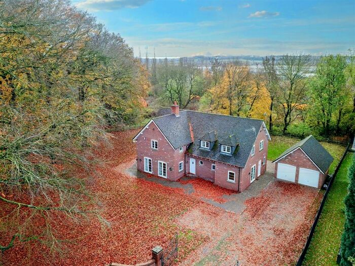 5 Bedroom Detached House To Rent In Dimsdale Hall Drive, Wolstanton, Newcastle-Under-Lyme, ST5