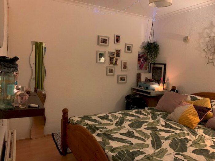 1 Bedroom Property To Rent In Roman Way, Farnham, Surrey, GU9