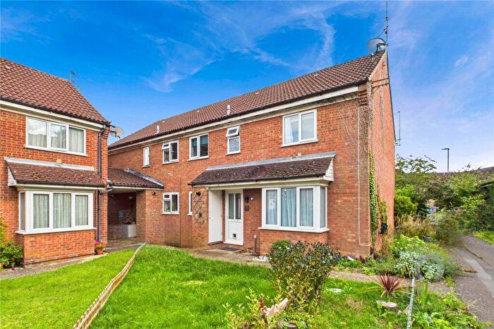 2 Bedroom House To Rent In Brambleside Court, Kettering, Northamptonshire, NN16