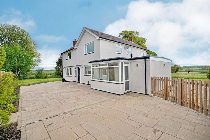 3 Bedroom Detached House To Rent In Kimbolton Road, Hail Weston, PE19