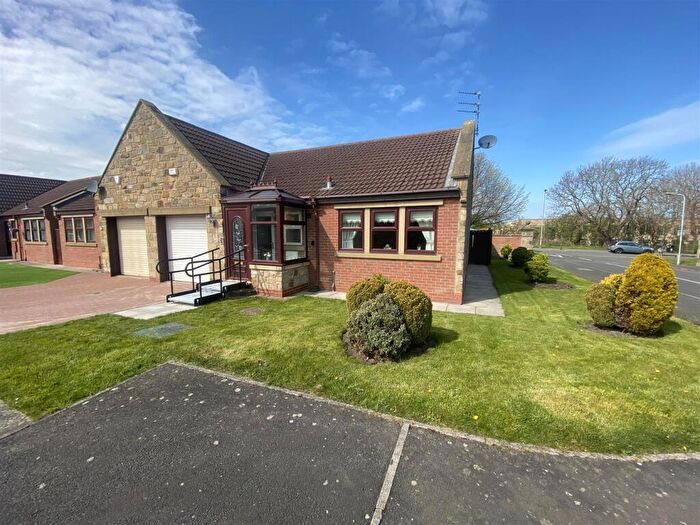 2 Bedroom Semi-Detached Bungalow For Sale In Greenlands Court, Seaton Delaval, NE25
