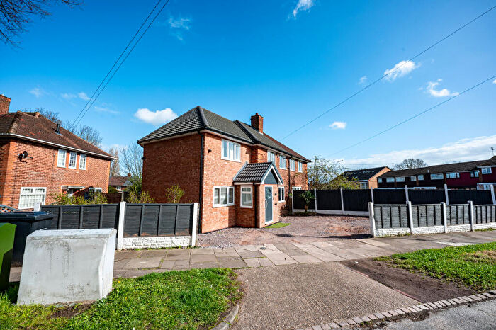 4 Bedroom Semi Detached House For Sale In Stud Lane, Birmingham, B33
