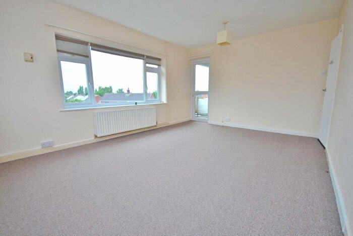 2 Bedroom Apartment To Rent In Willow Court, Stowe Avenue, West Bridgford, Nottingham, NG2