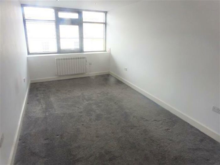 1 Bedroom Flat To Rent In Oxford Street, Kidderminster, DY10