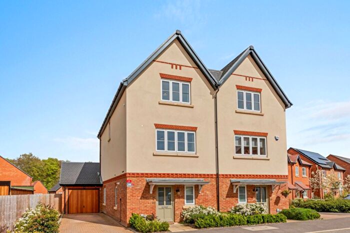 4 Bedroom Semi Detached House For Sale In Field Maple Gardens, High Wycombe, HP10