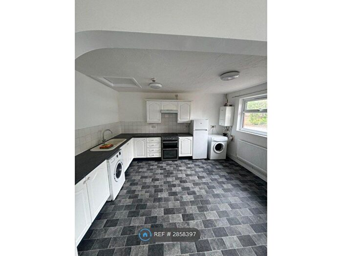 2 Bedroom Flat To Rent In The Old Liberal Club, Hyde, SK14