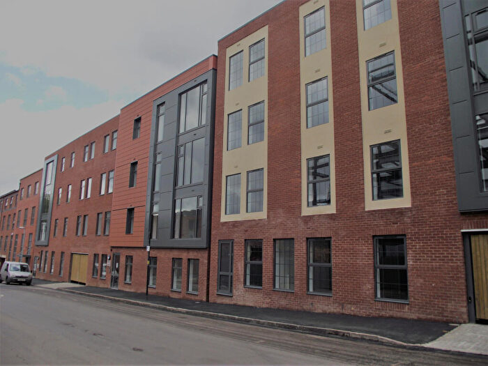 2 Bedroom Flat To Rent In The Foundry, - Carver Street, Birmingham, West Midlands, B1