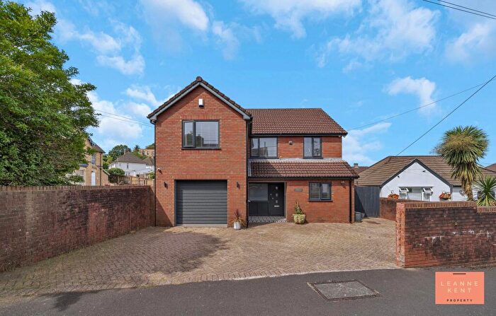 4 Bedroom Detached House For Sale In Princes Avenue, Caerphilly, CF83