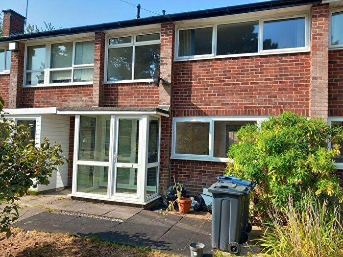 2 Bedroom Town House To Rent In Paton Grove, Moseley, B13