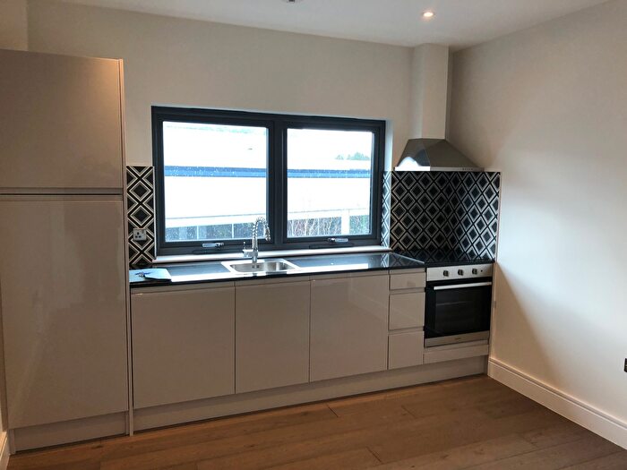 1 Bedroom Flat To Rent In Molly Millars Lane, Wokingham, RG41